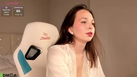 Snapshot of sofia_gaze chatting on 10, 5, 2026 Sofia Gaze online show from 10, 5, 2026