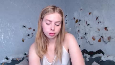 Sofia here online show from 13, 10, 2025