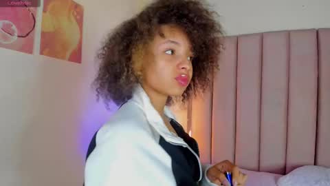 S O F I A  online show from 21, 3, 2026