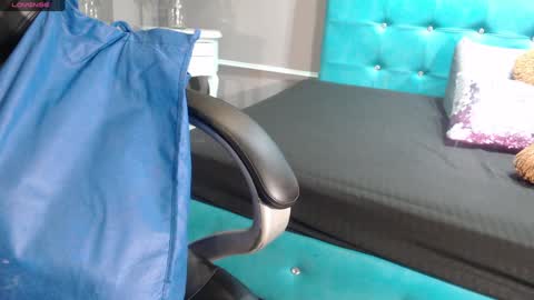 Sofa online show from 3, 2, 2025