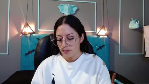 Sofa online show from 20, 10, 2025