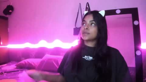 Danna Sofia online show from 3, 3, 2025