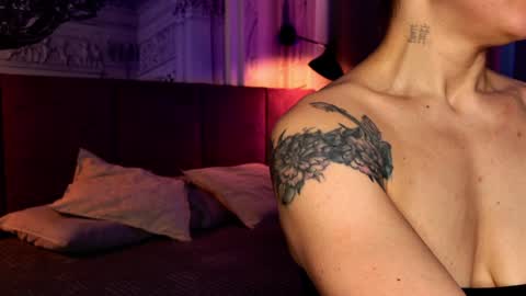 Sofia online show from 2, 2, 2025