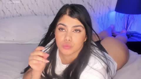 Snapshot of sofiagoez_ chatting on 18, 11, 2025 Sofi online show from 18, 11, 2025