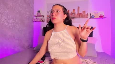 Snapshot of sofialujan_ chatting on 9, 7, 2026 sofialujan_ online show from 9, 7, 2026