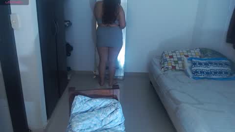 sofiamooon_ online show from 20, 11, 2025