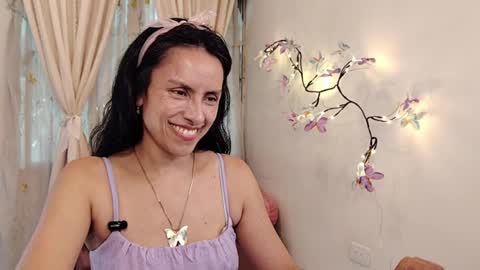 Sofi Bella online show from 6, 4, 2026