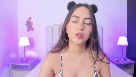 sofiebunnie online show from 17, 5, 2026