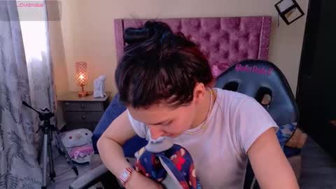 Snapshot of sofii_cute01 chatting on 6, 2, 2026 sofii_cute01 online show from 6, 2, 2026