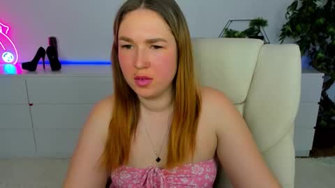 sofii_darling online show from 4, 3, 2026