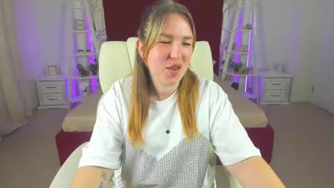 sofii_darling online show from 23, 3, 2026