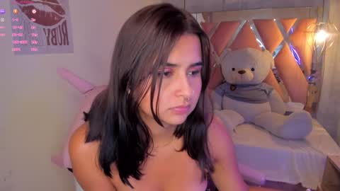 Snapshot of sofii_miller_ chatting on 5, 2, 2025 online show from 5, 2, 2025