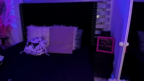 Sofia online show from 8, 2, 2025