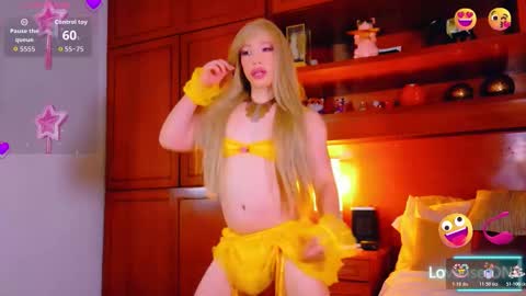 Sofa bonita  online show from 30, 10, 2025