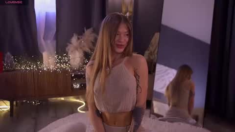 Snapshot of sofitailsss chatting on 3, 3, 2026 Sofia online show from 3, 3, 2026