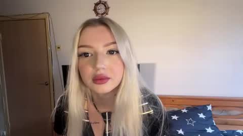 Snapshot of soft_meow chatting on 29, 7, 2026 SOFT MEOW online show from 29, 7, 2026
