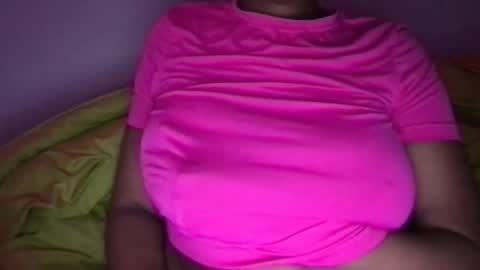 Snapshot of softberrry chatting on 20, 12, 2025 Jade online show from 20, 12, 2025