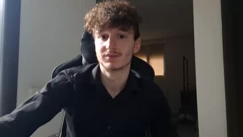 Snapshot of softedgeboy chatting on 29, 11, 2025 Nero Radian online show from 29, 11, 2025