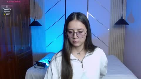 Sofy online show from 4, 8, 2026