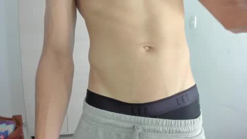 Snapshot of sola_enzo chatting on 2, 6, 2026 sola_enzo online show from 2, 6, 2026