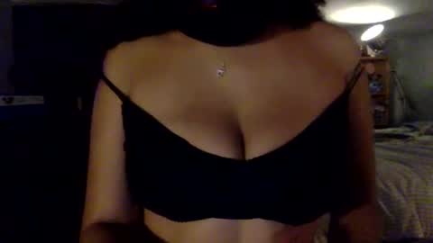 Snapshot of solalove chatting on 3, 6, 2026 solalove online show from 3, 6, 2026