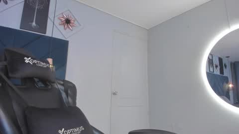 Snapshot of solandis_cutee chatting on 18, 12, 2024 Sol online show from 18, 12, 2024