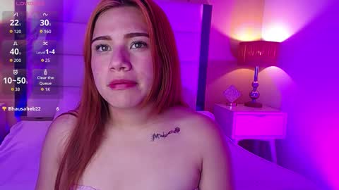 Snapshot of solara_ chatting on 3, 11, 2025 solara online show from 3, 11, 2025