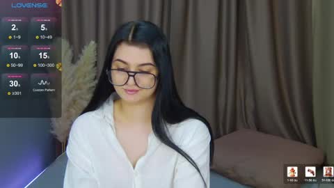 Snapshot of solazolaa chatting on 30, 4, 2026 Sonya online show from 30, 4, 2026
