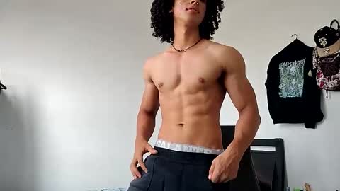 Hi Im Weller Check my Bio  online show from 26, 3, 2026