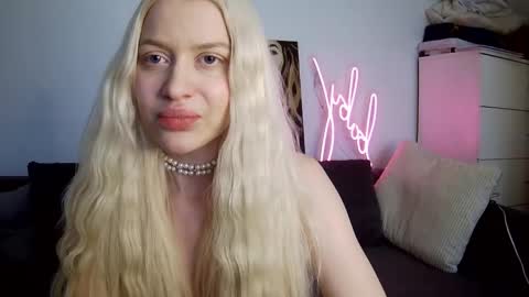 Snapshot of somespeciall chatting on 20, 3, 2026 somespeciall online show from 20, 3, 2026