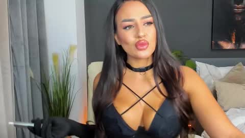 Snapshot of sonia__rey chatting on 12, 9, 2025 Sonia  Rey online show from 12, 9, 2025