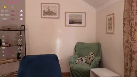 Snapshot of sonia_jones chatting on 18, 12, 2025 Sofia online show from 18, 12, 2025