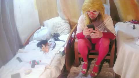 SoniaHiddenCD online show from 1, 2, 2026