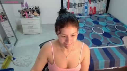 sonialatin69 online show from 13, 4, 2026