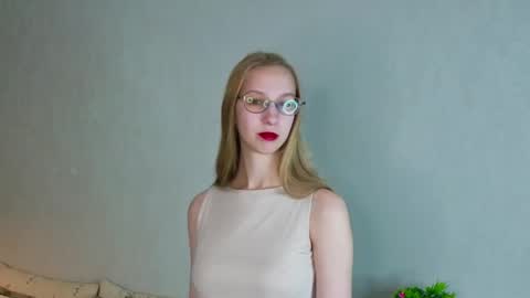 Im Lina Welcome guys online show from 28, 11, 2025