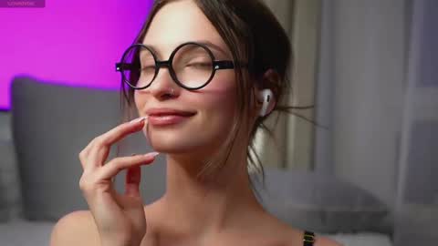 Eva 3 online show from 27, 2, 2025