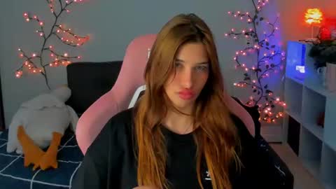 Snapshot of sonyamalish chatting on 17, 7, 2026 Sonya online show from 17, 7, 2026