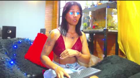 Snapshot of sophi_bonny chatting on 17, 2, 2025 Sophi Bonny online show from 17, 2, 2025
