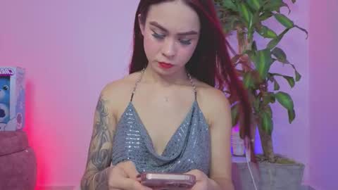 Sophia Independent model online show from 18, 10, 2025