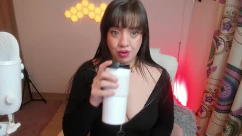 sophia_grants online show from 16, 10, 2025