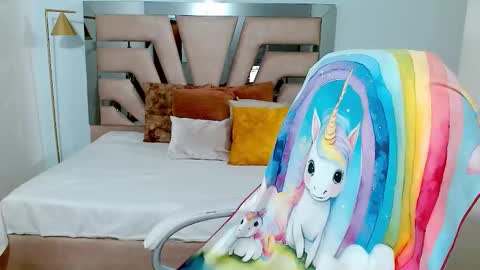 Sophia  online show from 18, 1, 2025