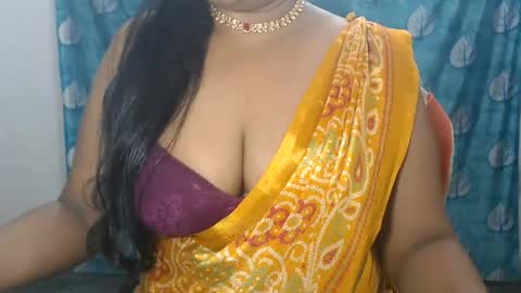 Snapshot of sophia_indian chatting on 7, 7, 2026 Sophia Tamil online show from 7, 7, 2026