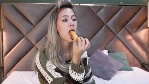 Snapshot of sophia_loreenn chatting on 29, 4, 2026 Sofia online show from 29, 4, 2026