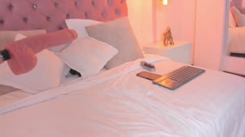 Snapshot of sophia_turneer chatting on 4, 1, 2025 sophia_turneer online show from 4, 1, 2025