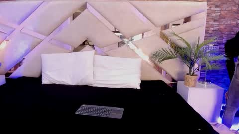 Snapshot of sophiaa_paris chatting on 21, 12, 2025 Sophia Paris online show from 21, 12, 2025