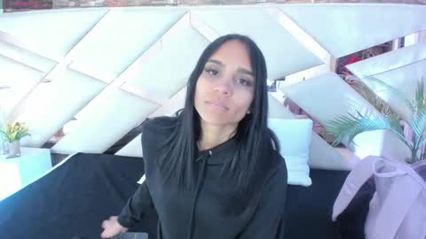 Snapshot of sophiaa_paris chatting on 4, 2, 2026 Sophia Paris online show from 4, 2, 2026