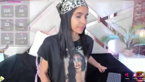 Snapshot of sophiaa_paris chatting on 8, 2, 2026 Sophia Paris online show from 8, 2, 2026