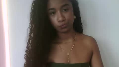 Snapshot of sophiacastro19 chatting on 23, 2, 2026 Sophia online show from 23, 2, 2026