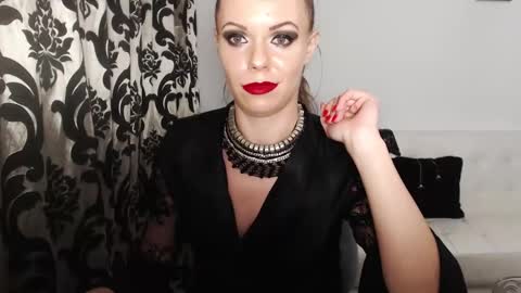 sOPHIAbRIMMS online show from 2, 12, 2024