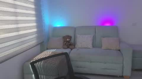 Sophie  online show from 11, 6, 2026